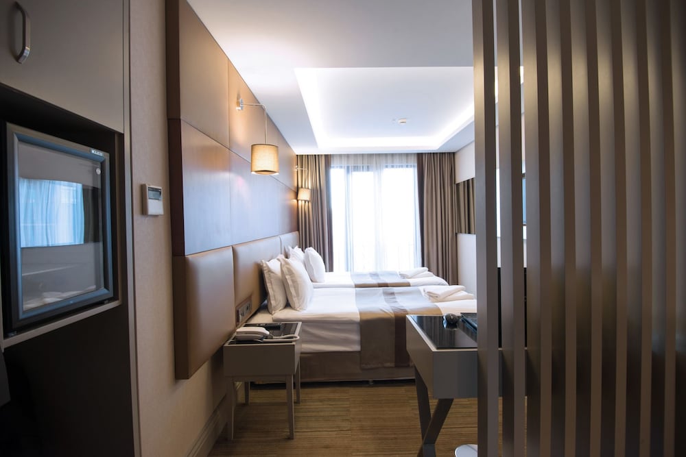 Gk Regency Suites Hotel 30/54