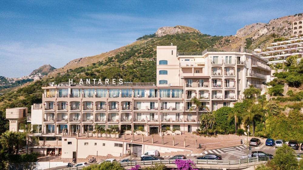 Antares Hotel