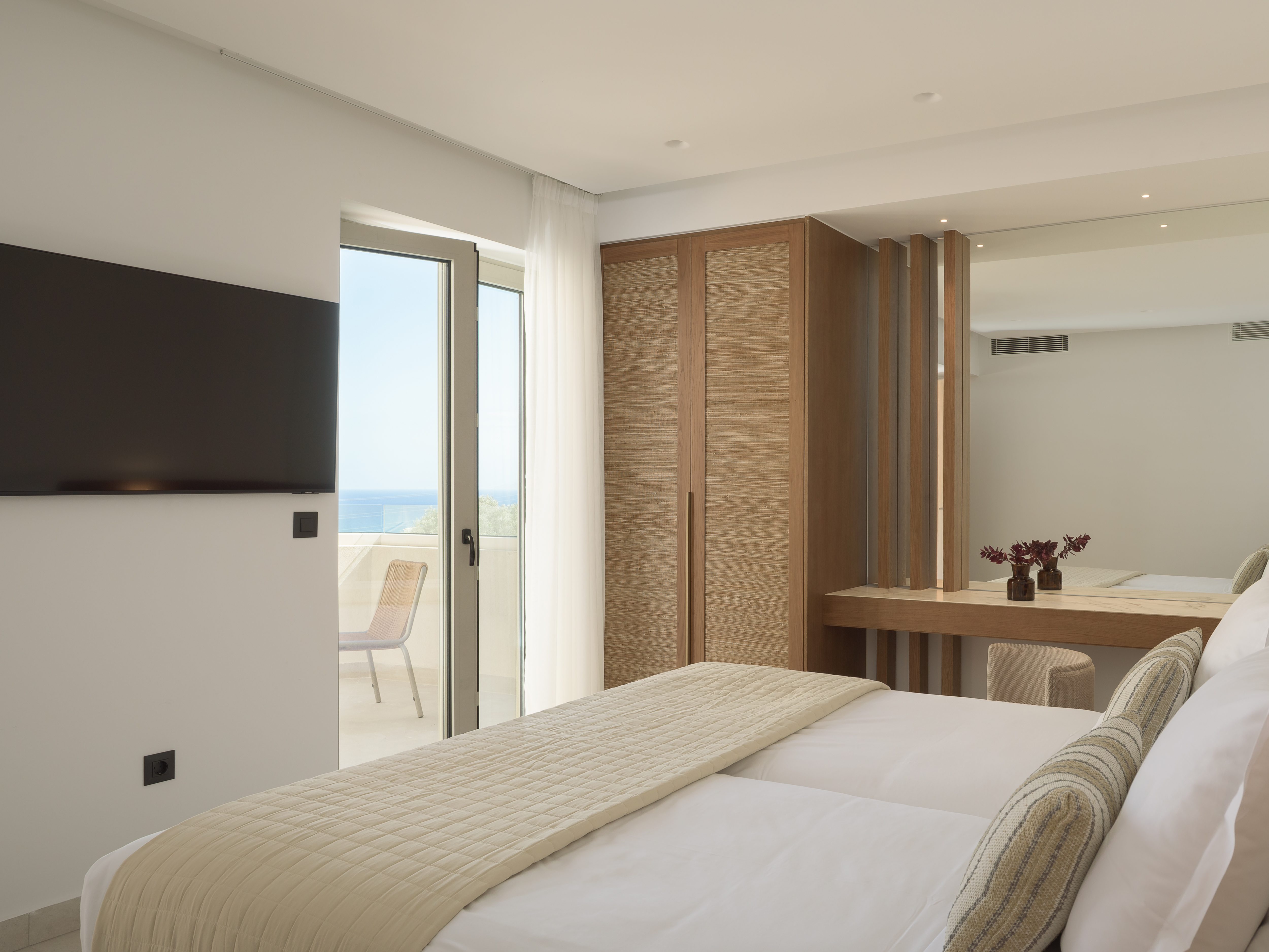 Suite, Sea View