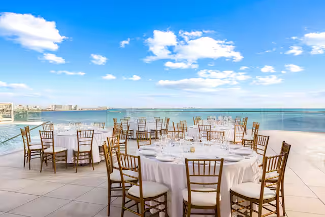 Amare Cancun Adults Only All-Inclusive Resort, Curio by Hilton 10/20