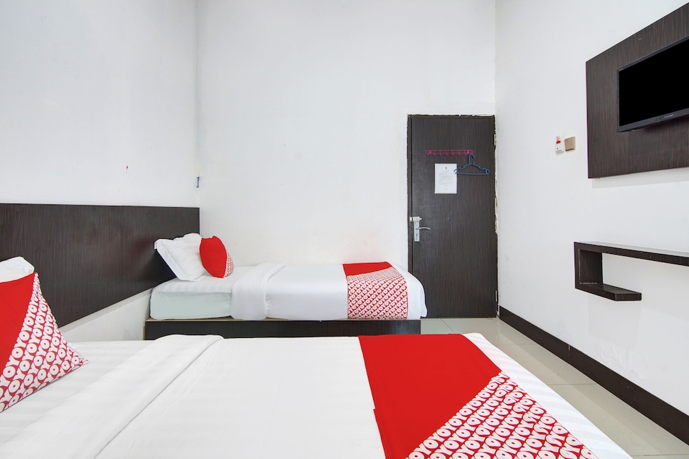 Hotel O Bukittinggi near Jam Gadang formerly New Aedo 32/56