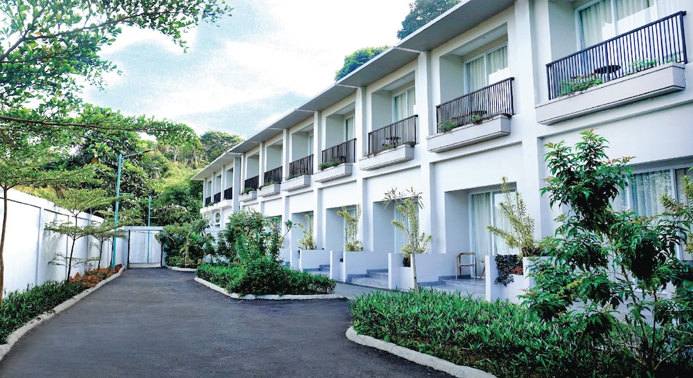 The Balcone Hotel and Resort 5/54
