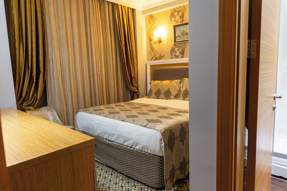 Grand Rosa Hotel 13/42