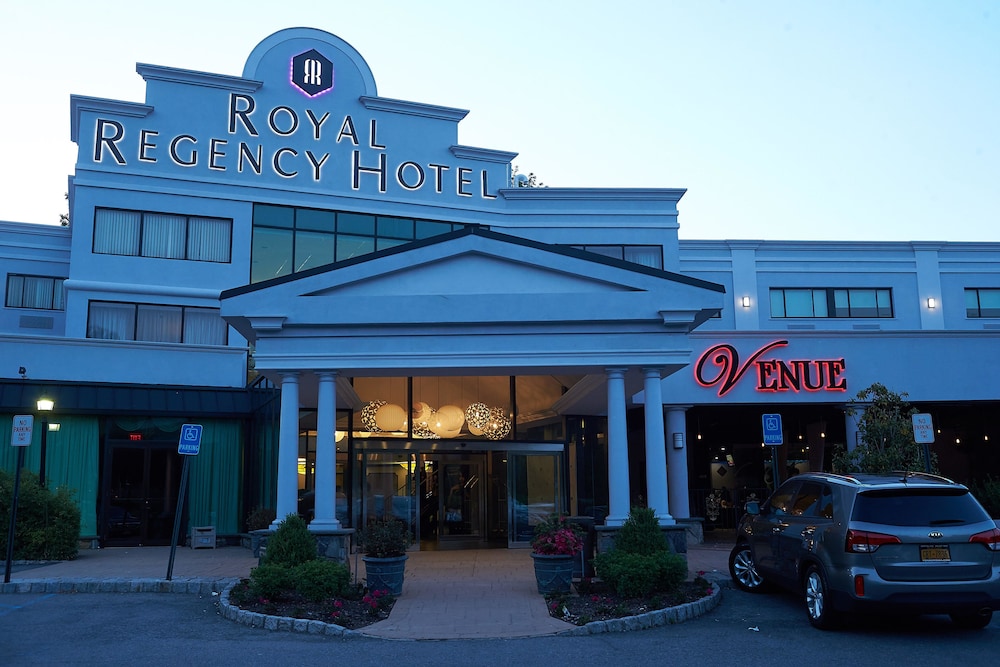Royal Regency Hotel 22/26