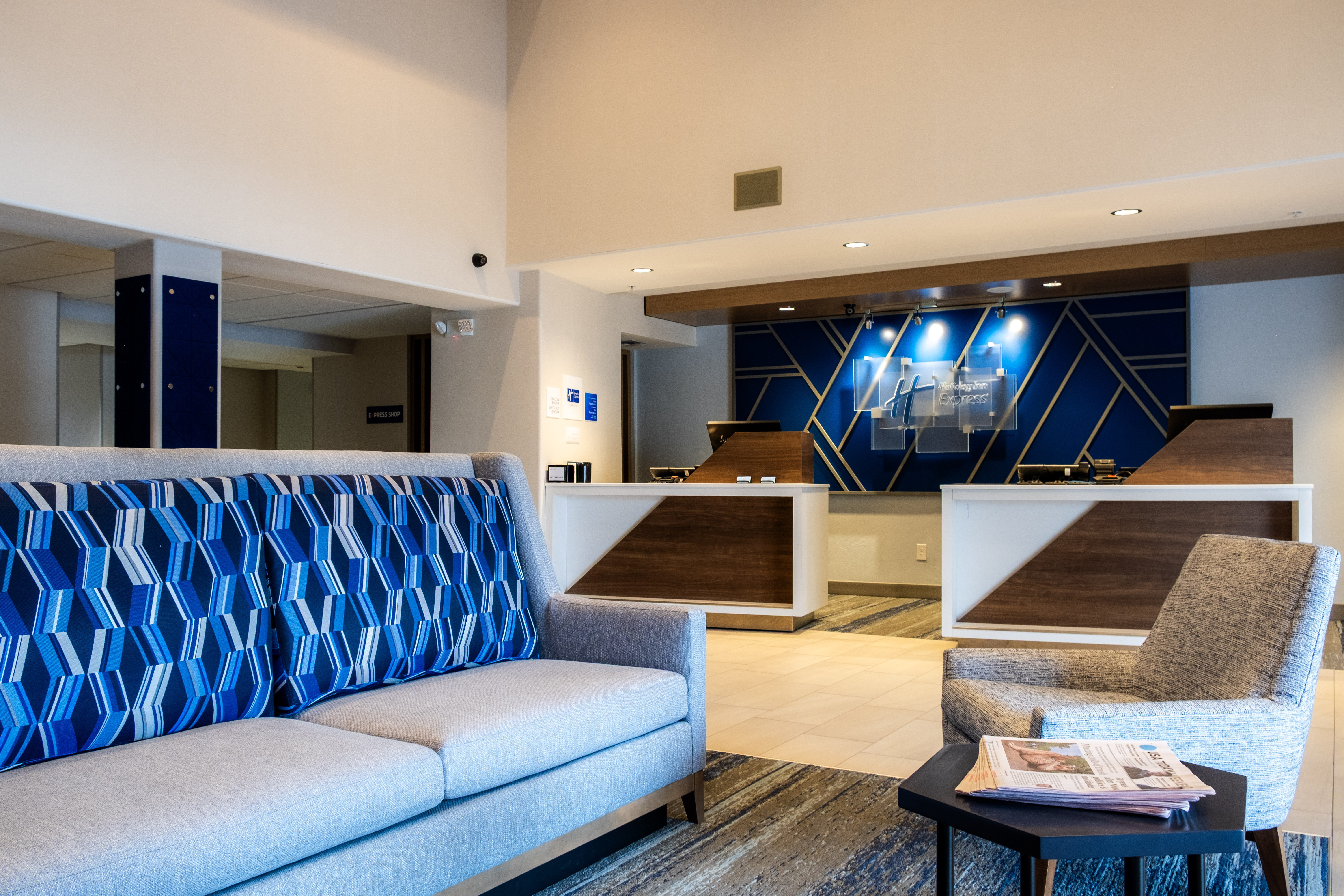 Holiday Inn Express Nogales 34/54