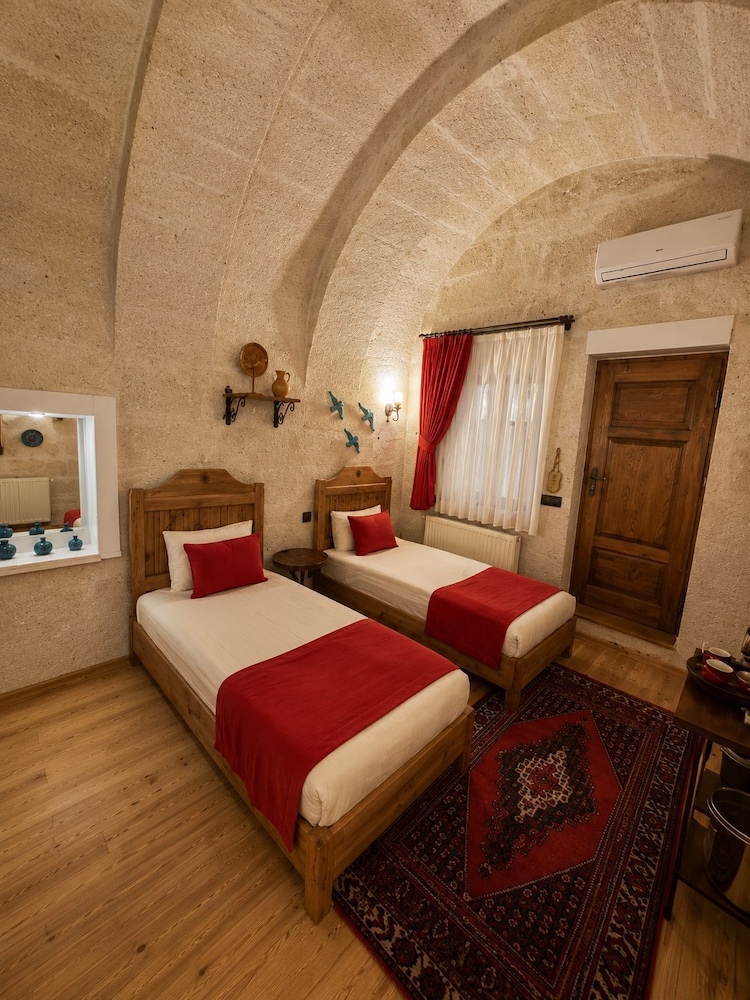 Sakli Cave House 14/100