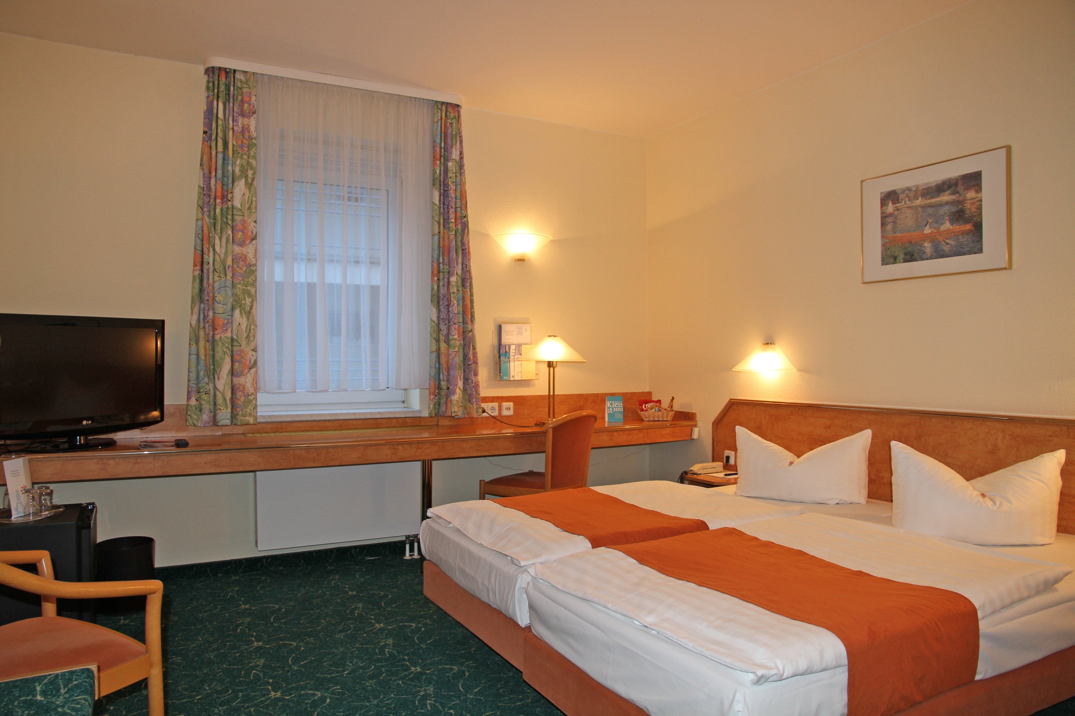 City Park Hotel 4/6