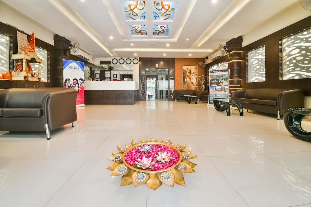 Hotel Flowers Inn 6/40