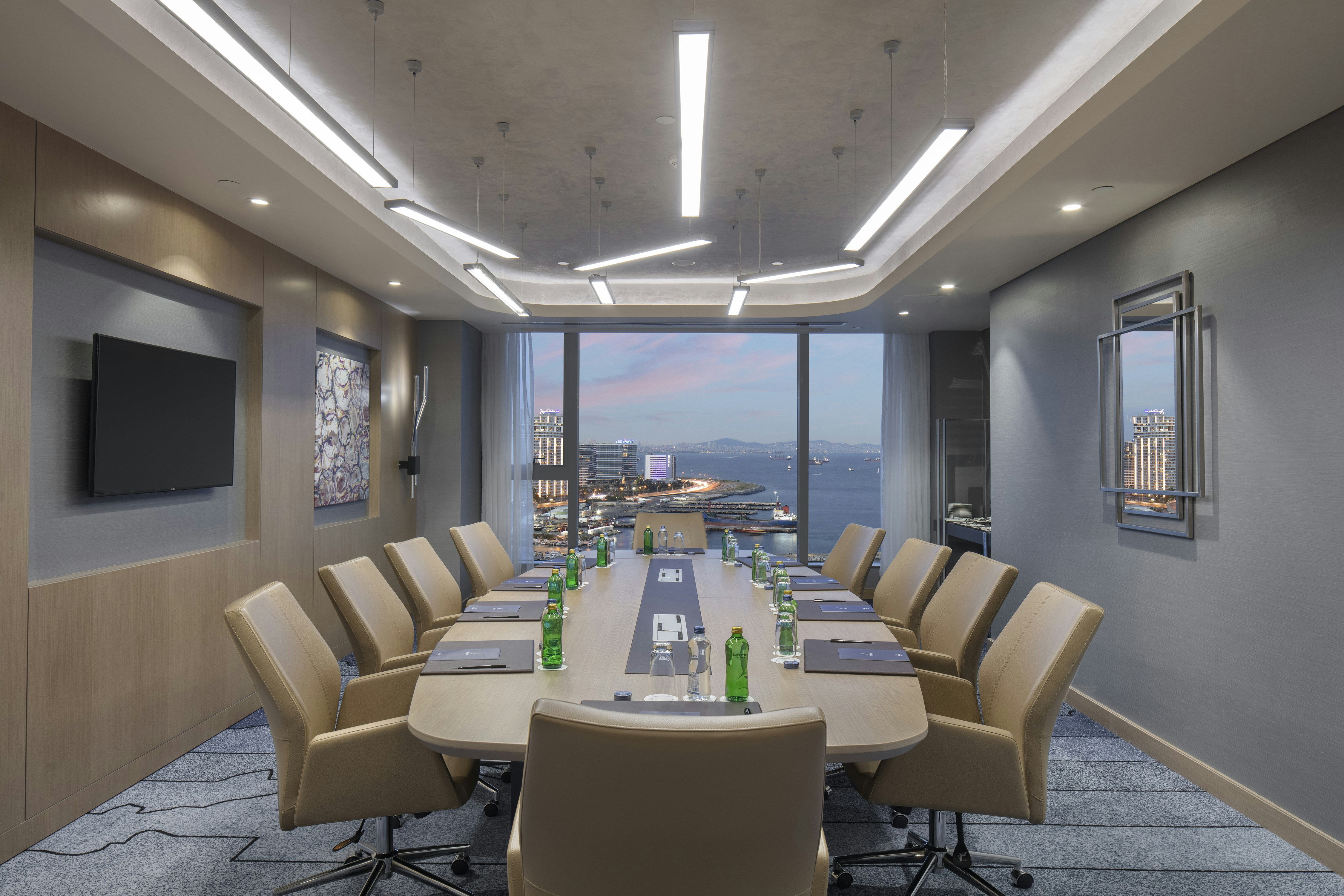 Hilton Istanbul Bakirkoy 35/44