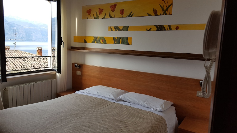 Albergo Pace 23/42