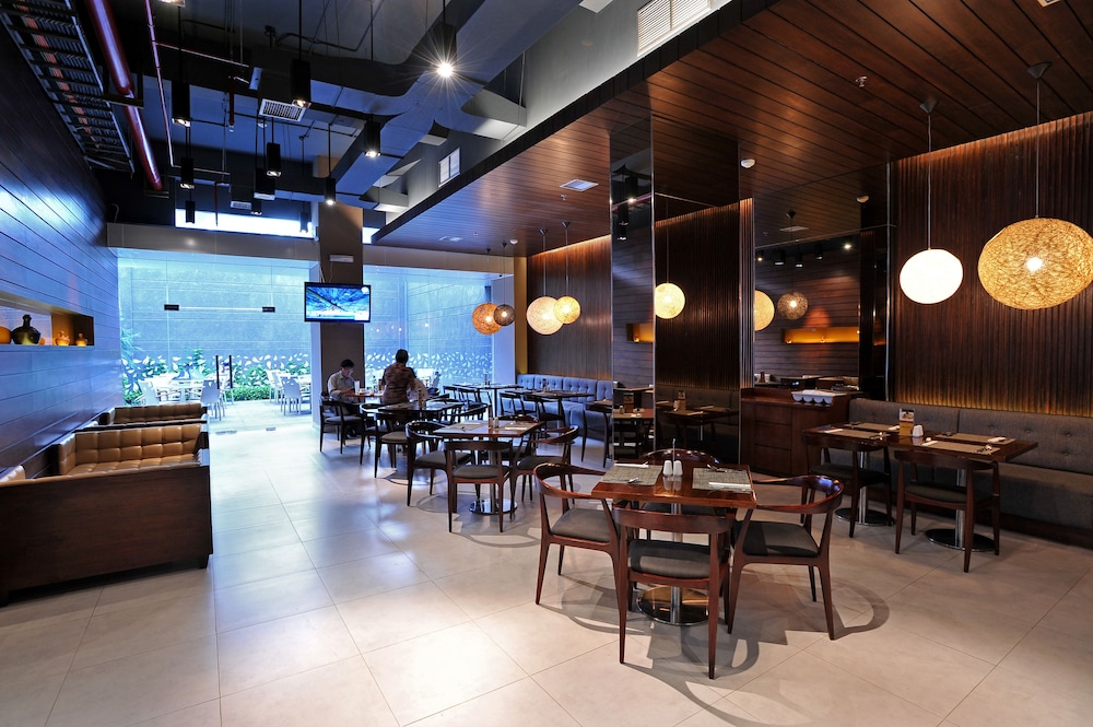 Midtown Hotel Surabaya 52/62