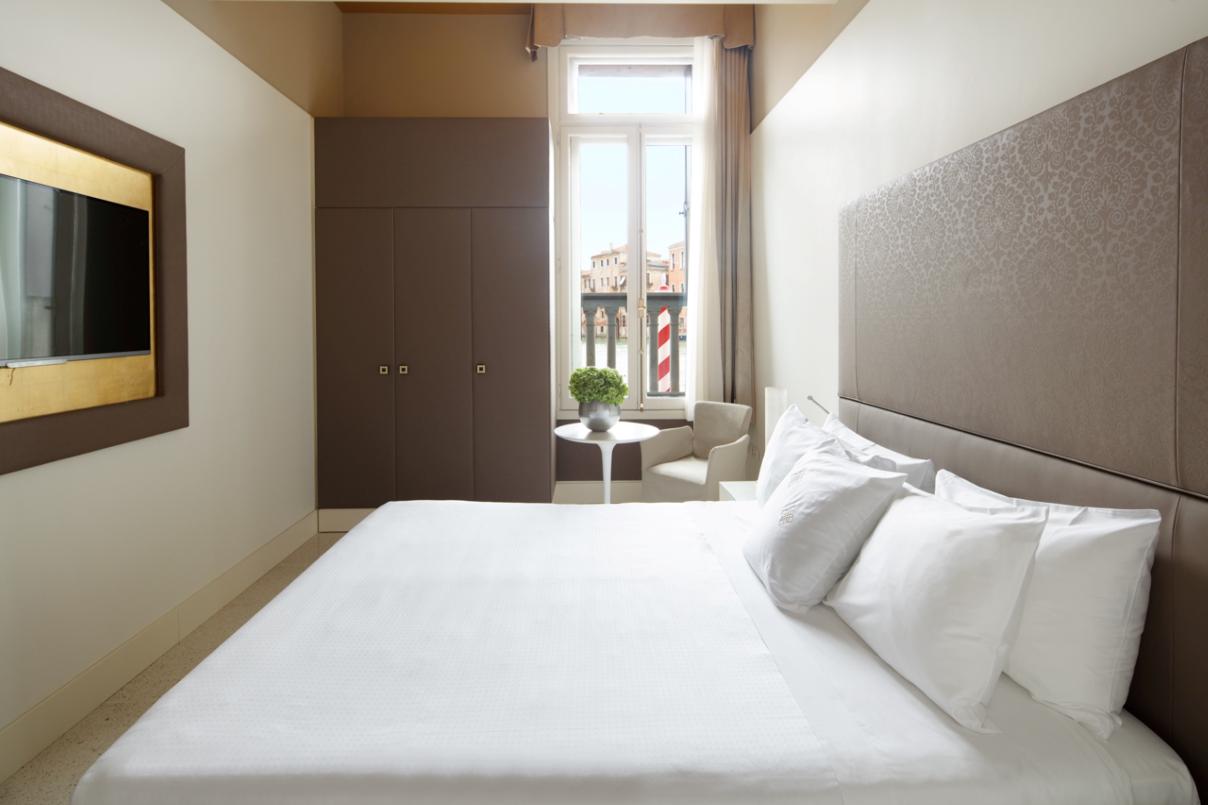 Superior, Double Bed, Partial View