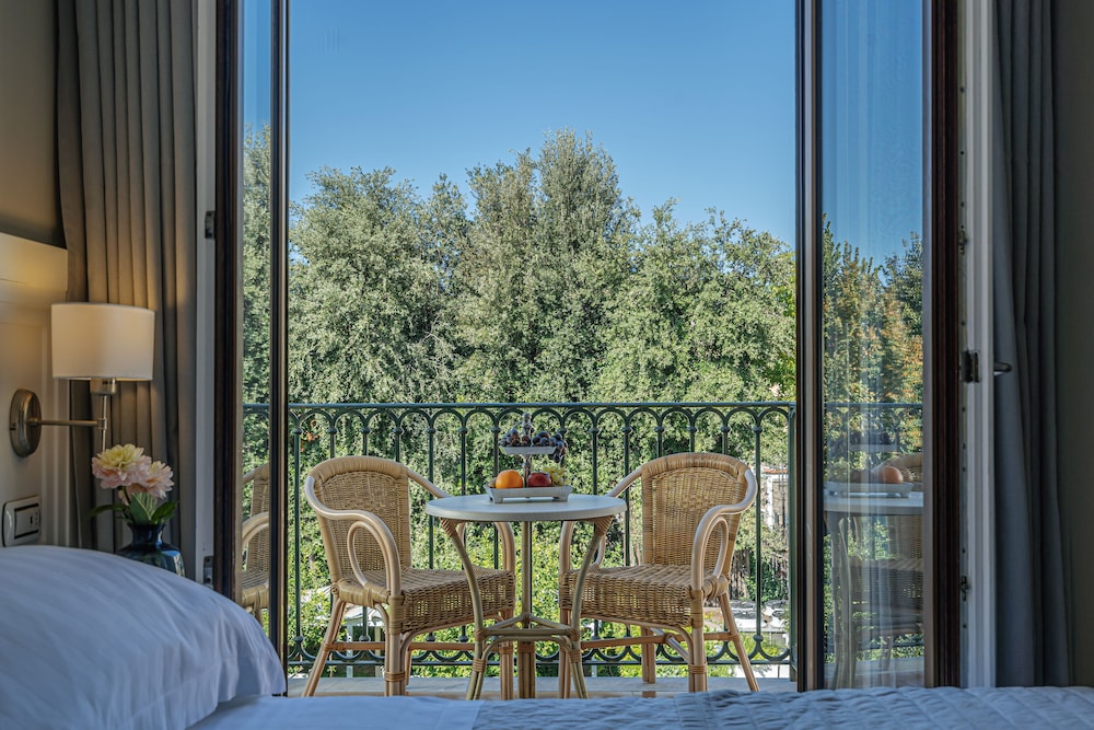 Hotel Capri 2/50
