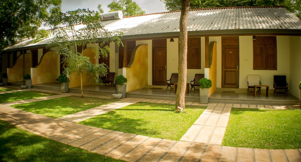 Hotel Alakamanda 59/70