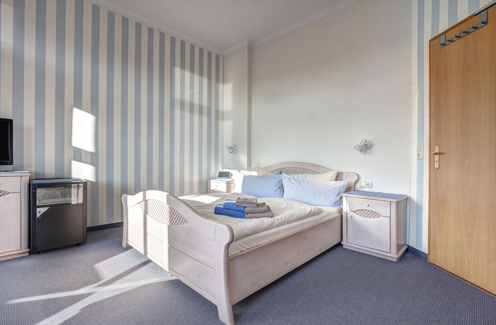 Hotel Villa Seeschlosschen 17/50