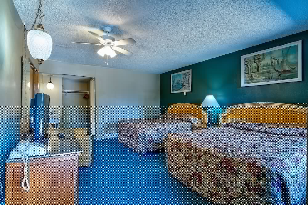 Lake Tahoe Ambassador Lodge 15/57