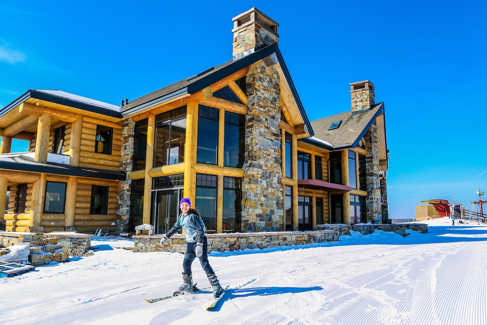 Mont du Lac Resort 4/65