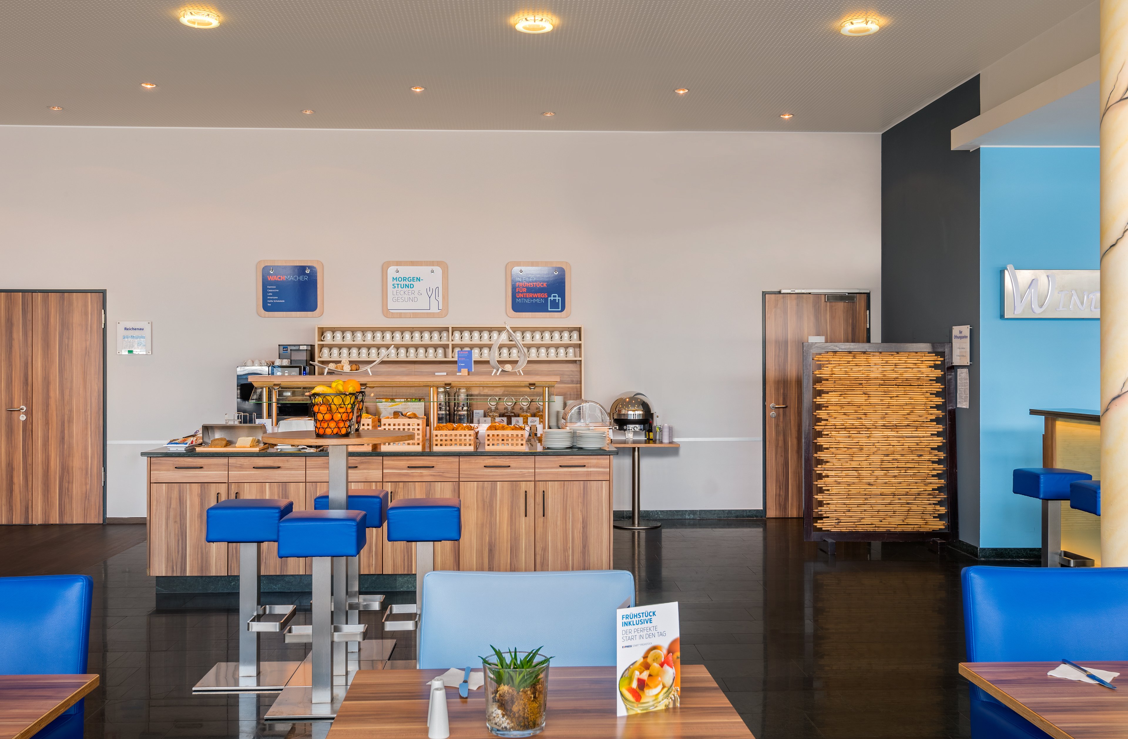 HOLIDAY INN EXPRESS SINGEN 51/72