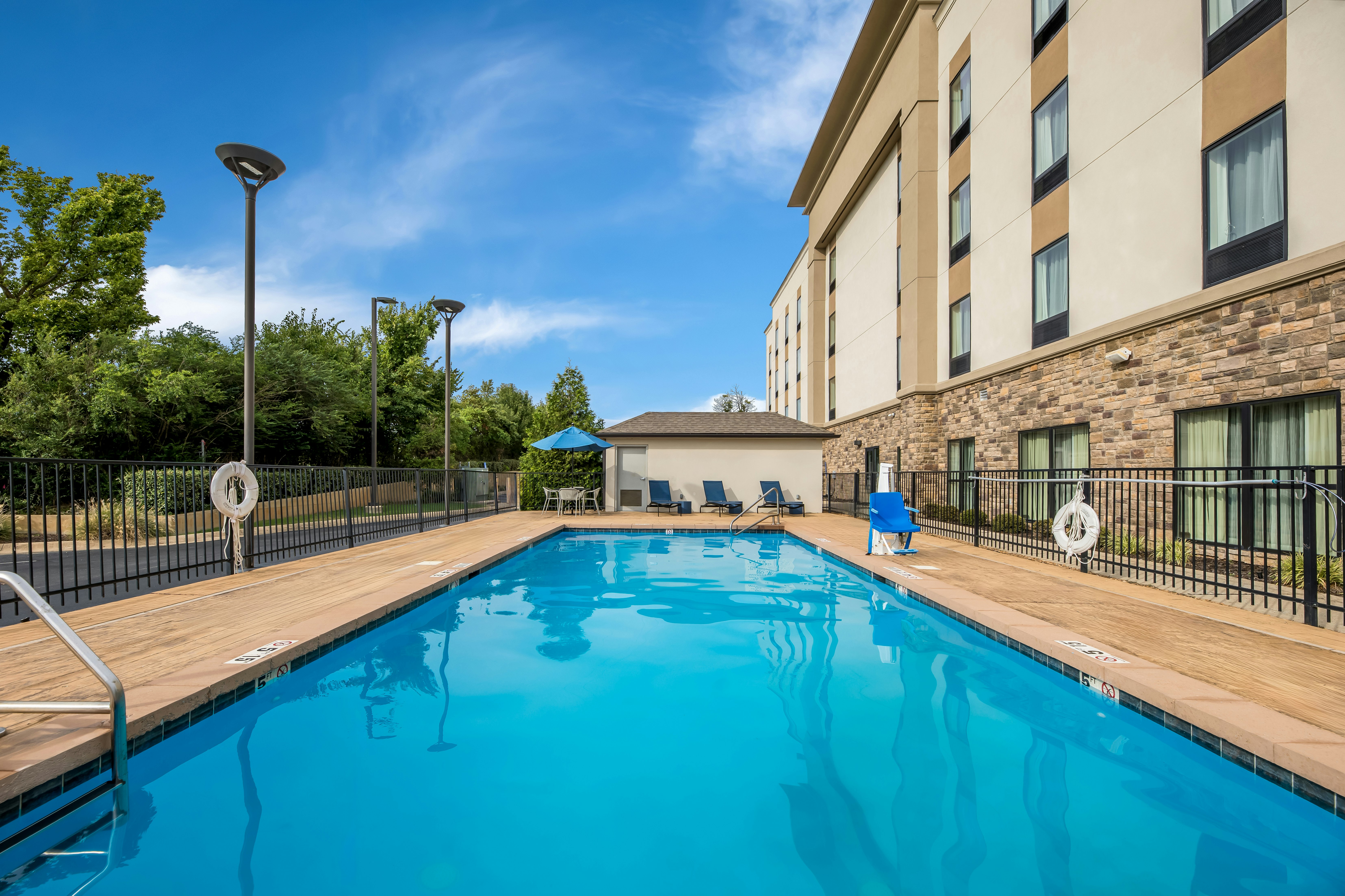 HAMPTON INN PARAGOULD 22/40