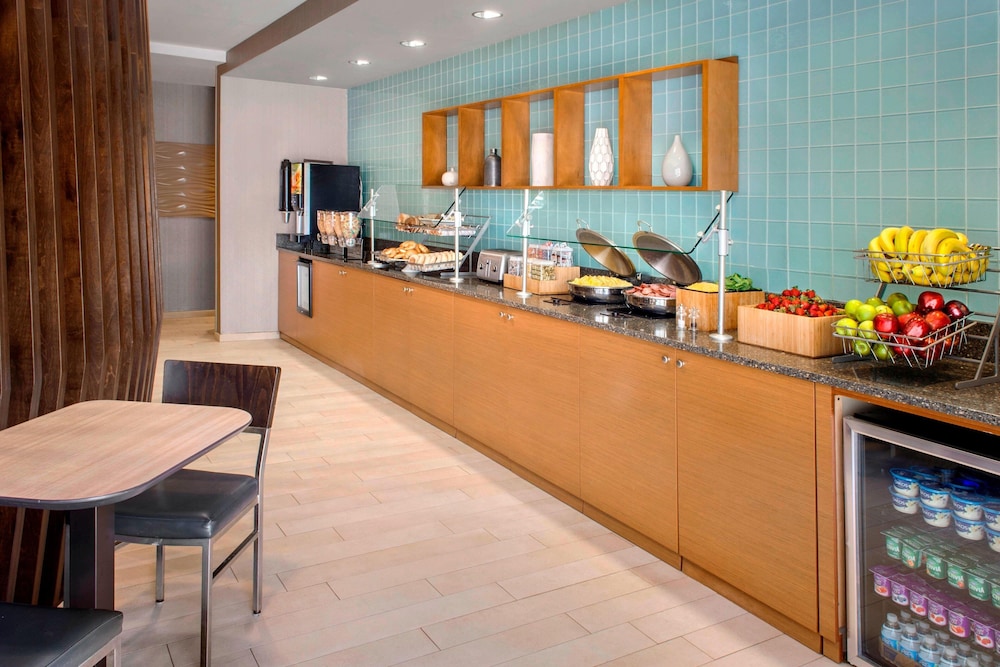 Springhill Suites By Marriott Long Island Brookhaven 11/21