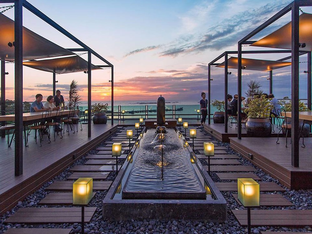 Kroque Boutique Bistro 69/71