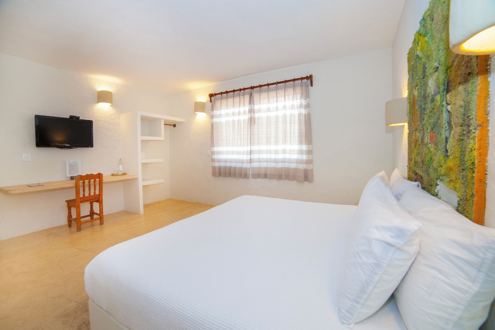 BASIC, KING BED
