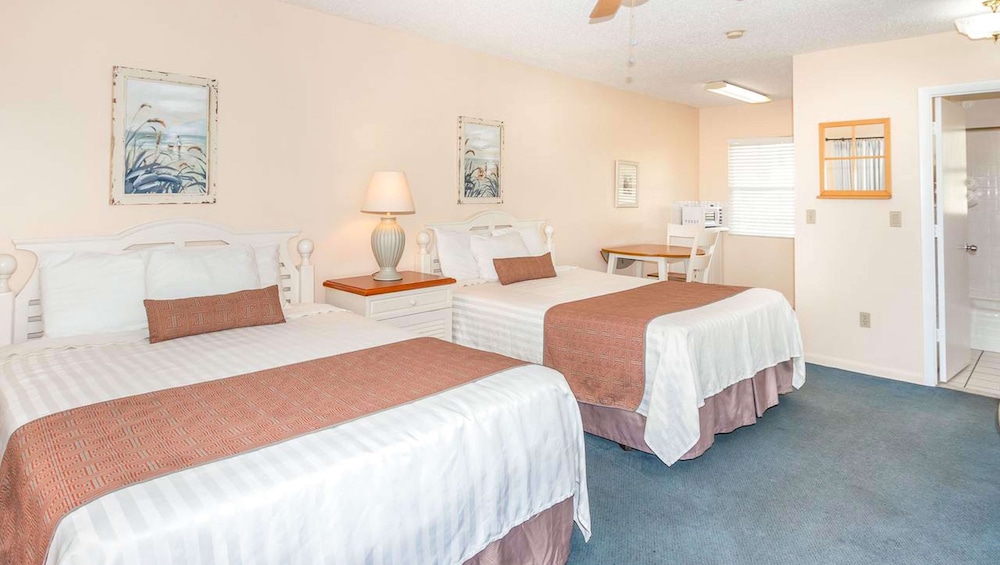 Belleair Beach Resort Motel 8/45