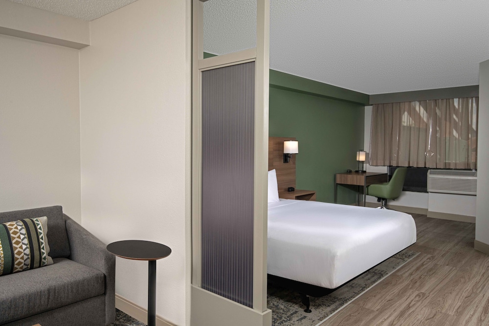 Hyatt Place Denver Tech Center 10/60