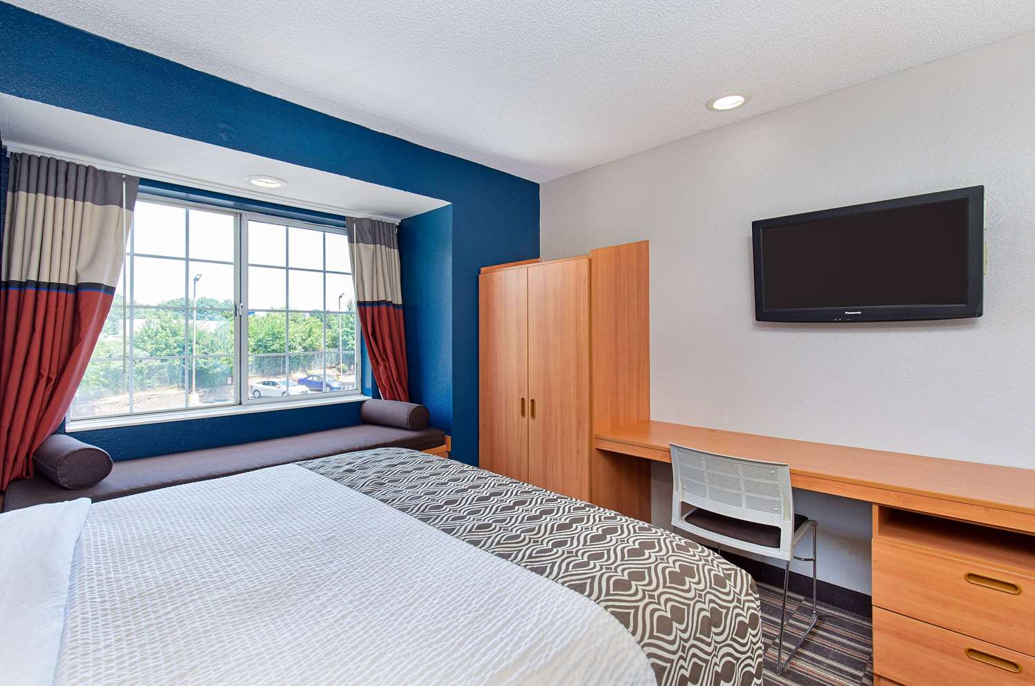 Microtel Inn And Suites Memphi 2/33