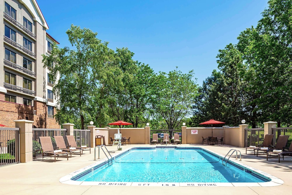Hyatt Place Kansas City/Overland Park/Convention Center 45/50