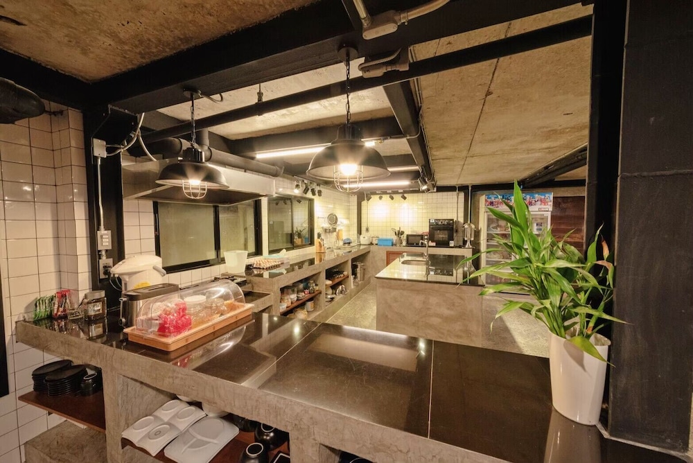 The Entaneer Poshtel - Hostel 41/42