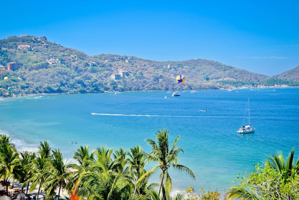 Catalina Beach Resort 40/50