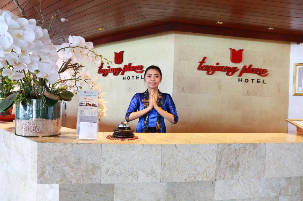 Tanjung Plaza Hotel 1/16