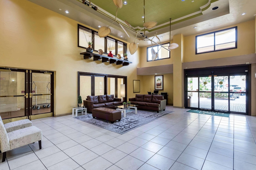 Boca Suites Deerfield Beach, SureStay Collection by Best Western FL 25/43