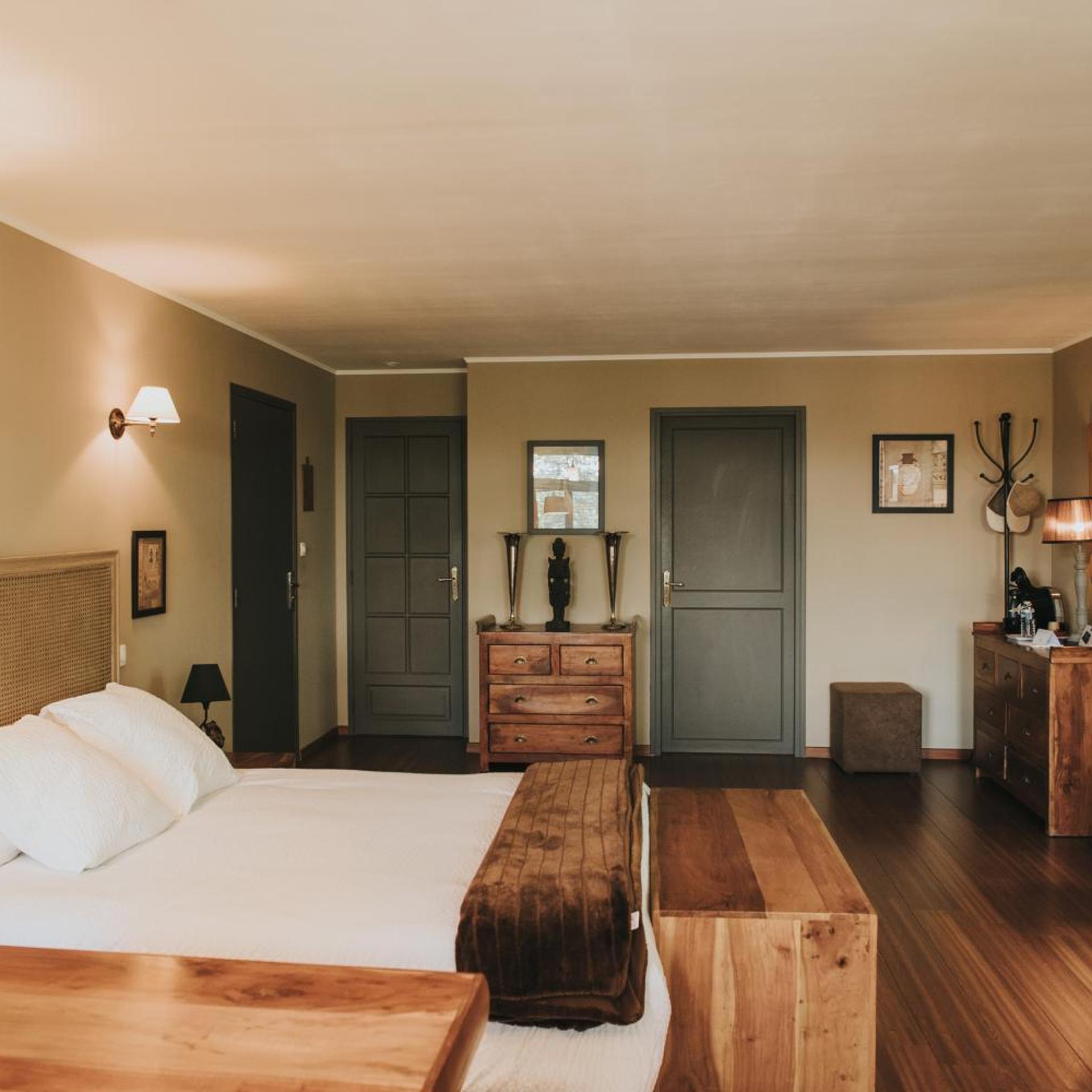 HOTEL LE MOULIN D'ARTRES 18/49