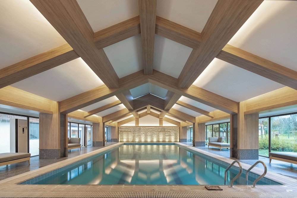 Howard Johnson Huashuiwan Hot Springs Resort Chengdu 25/41