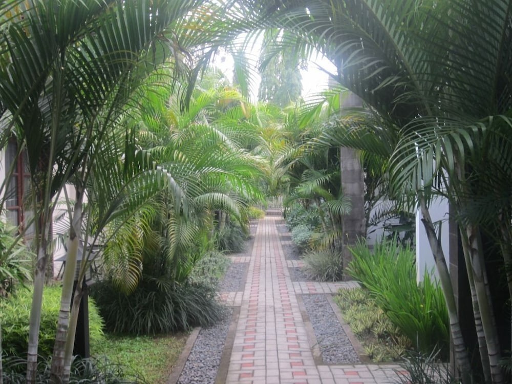 Rukun Resort Sentul 11/18