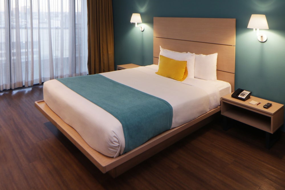Room, Queen Bed