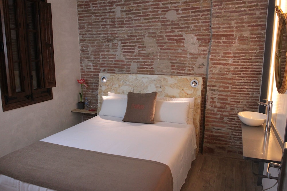 Amfores Boutique Guest House 14/65