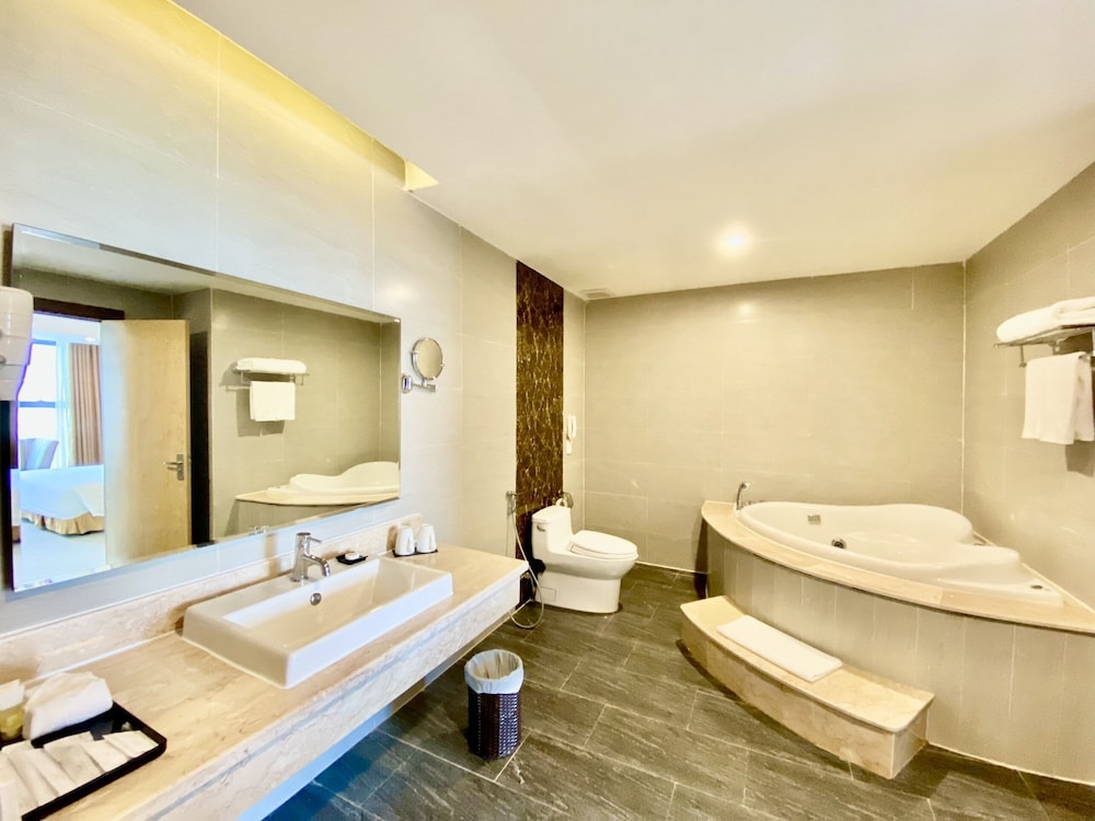 Muong Thanh Luxury Buon Ma Thuot Hotel 61/61