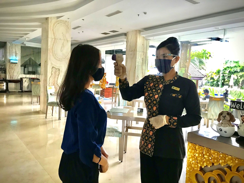 Kj Hotel 4/37