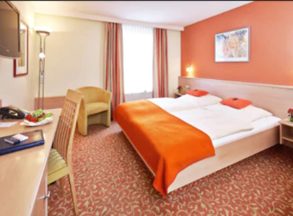 City Partner Hotel Adria 25/84