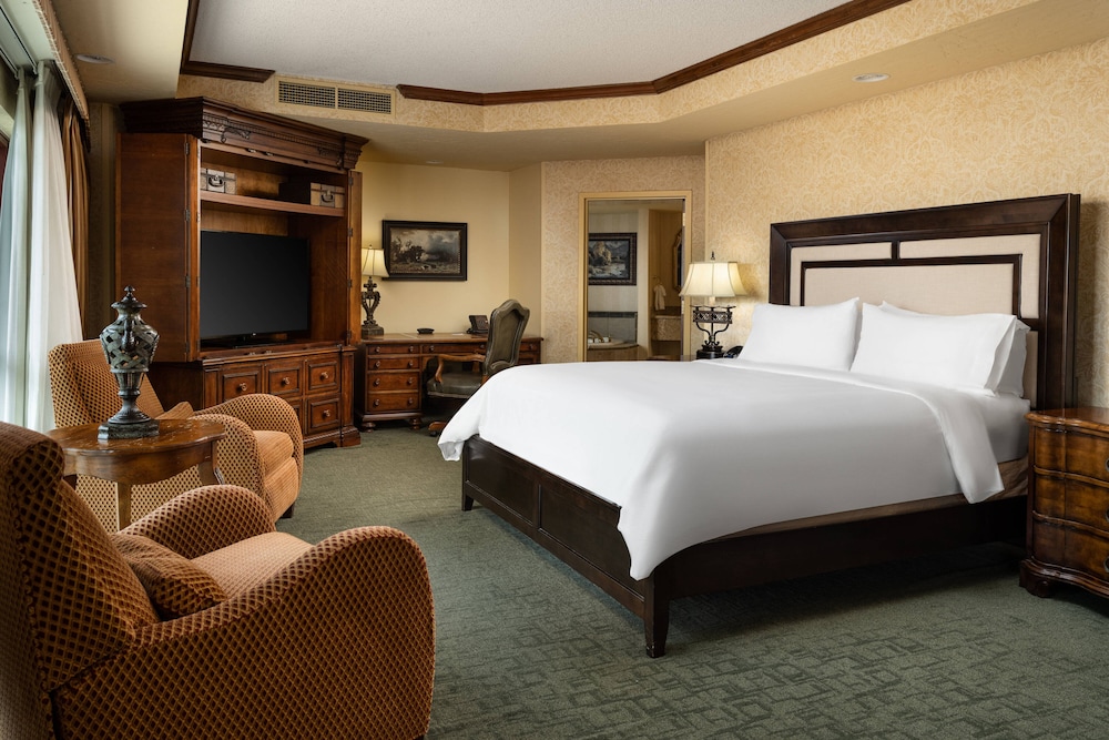 Renaissance Tulsa Hotel And Convention Center 14/49