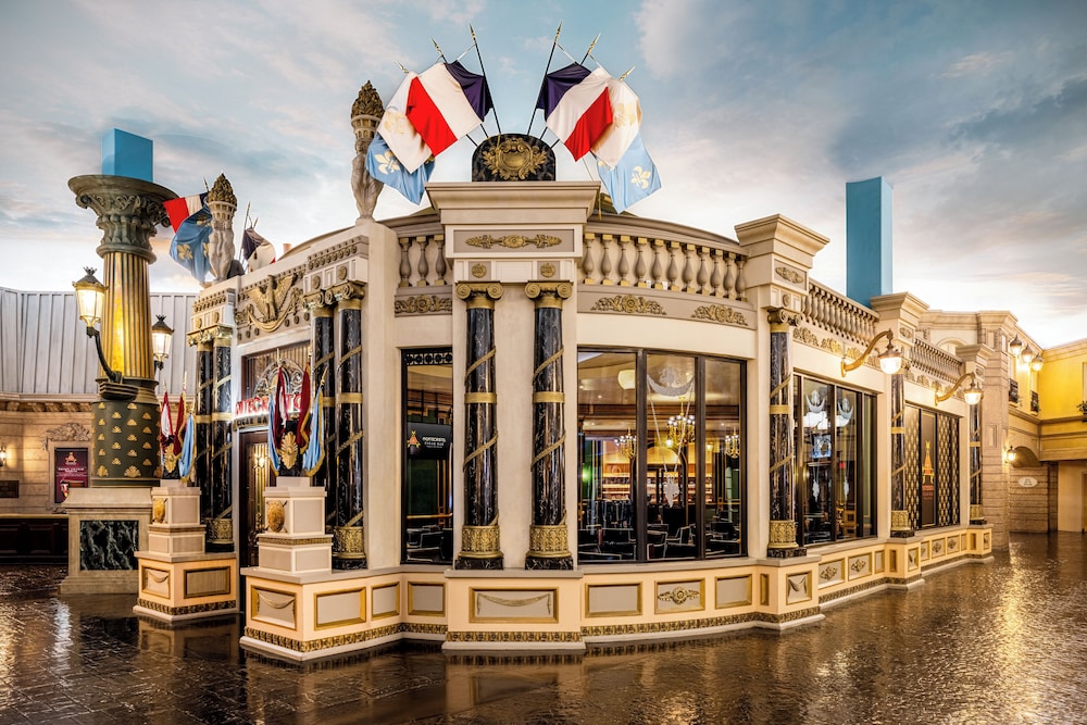 Paris Las Vegas 5/47