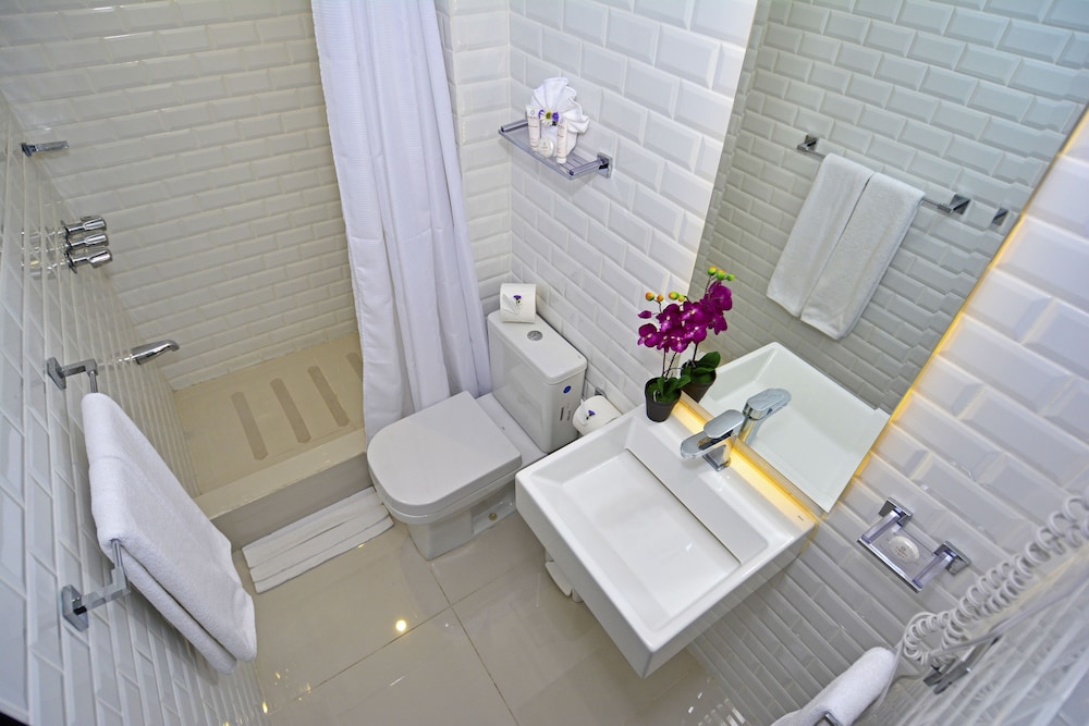 Autentico Hotel 50/50