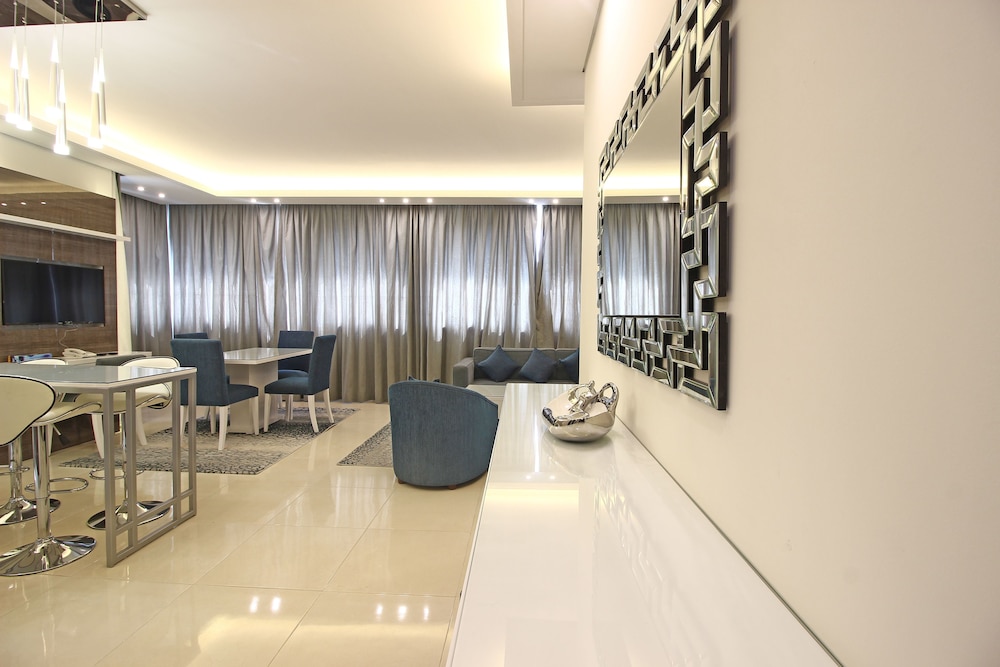 Palm Ville Suites 38/46