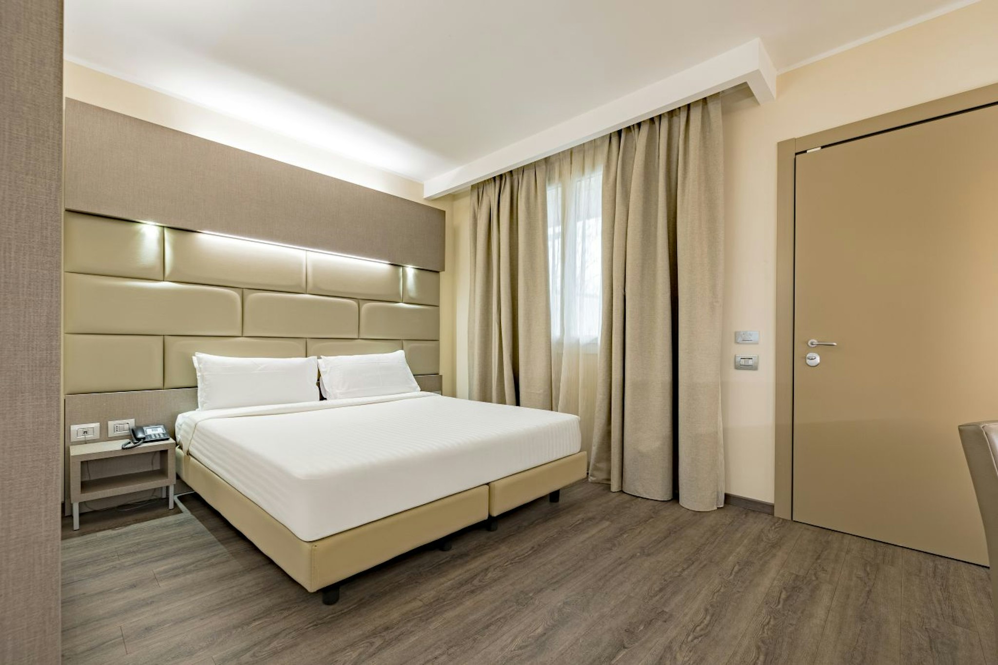 Just Hotel Saronno 14/28