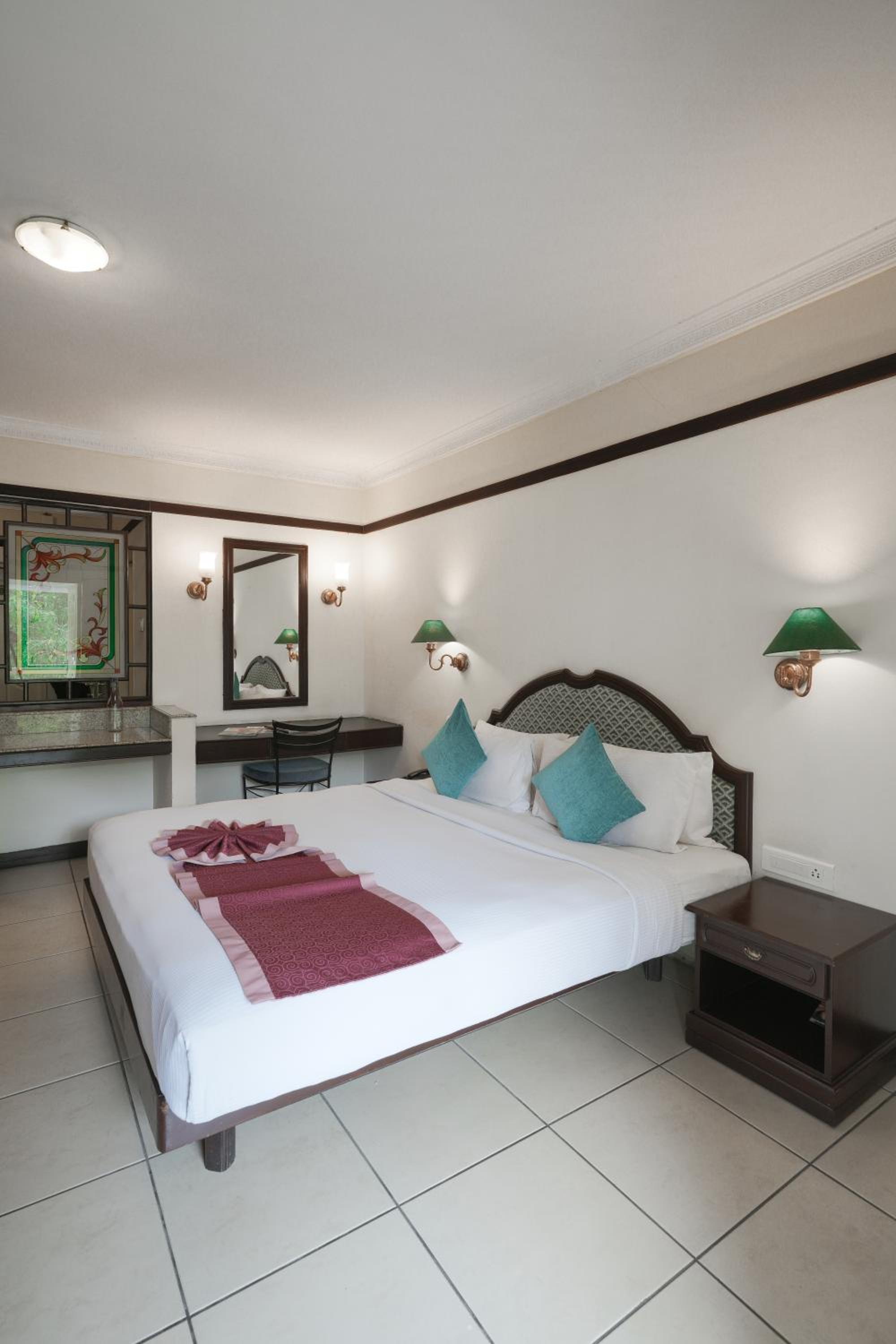 Deluxe, Double Bed