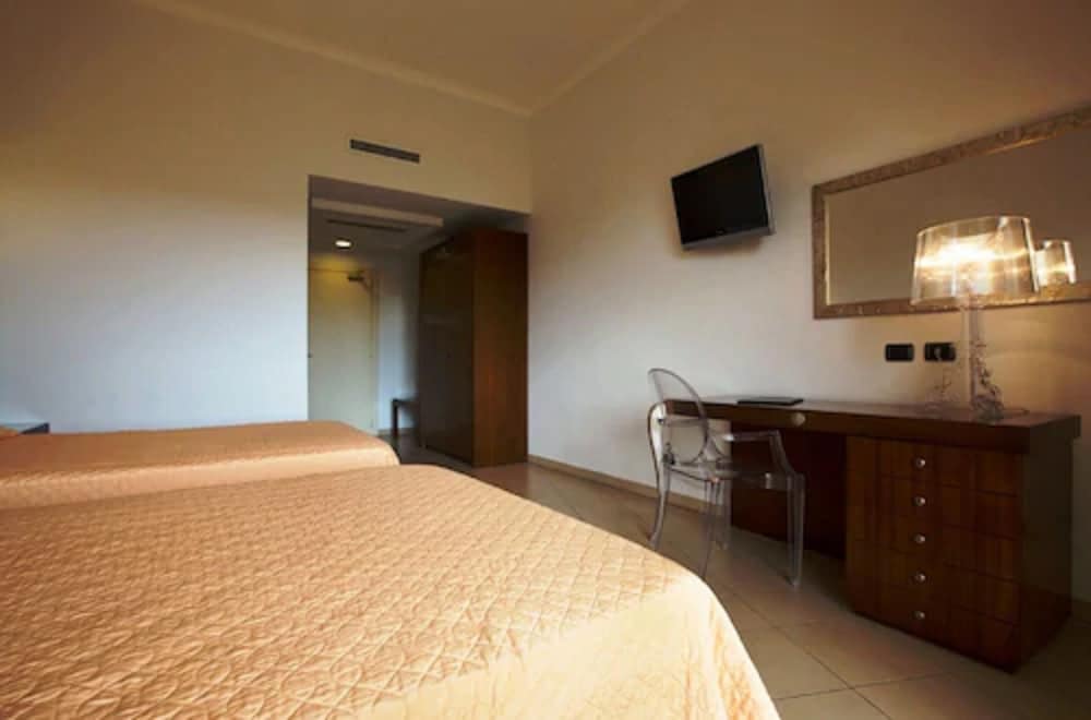 Grand Hotel Sofia 25/69