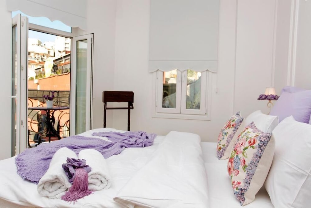 The White Swan Suites Beyoglu 19/74